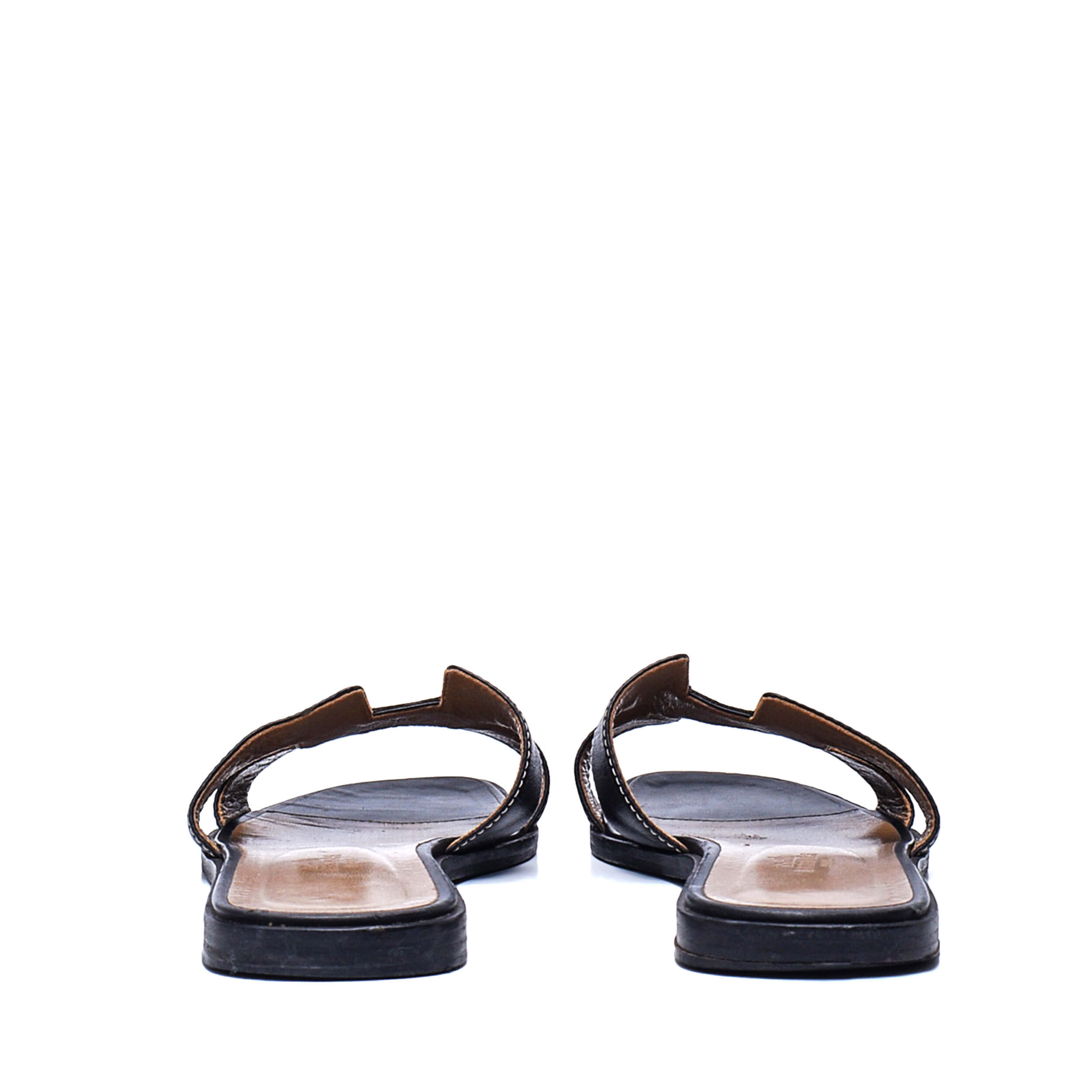 Hermes - Black Leather Oran Sandals / 40